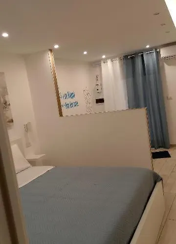 La Casa Dei Nonni 3* Μπάρι